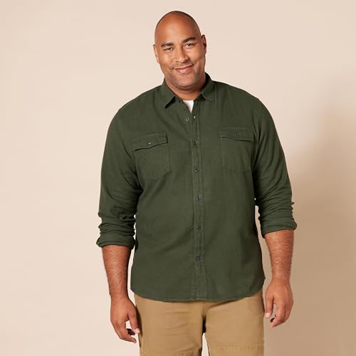 Mens Regular-Fit Long-Sleeve Two-Pocket Flannel Shirt